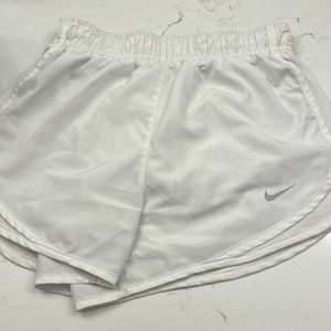Woman’s white Nike dry-fit shorts size xs